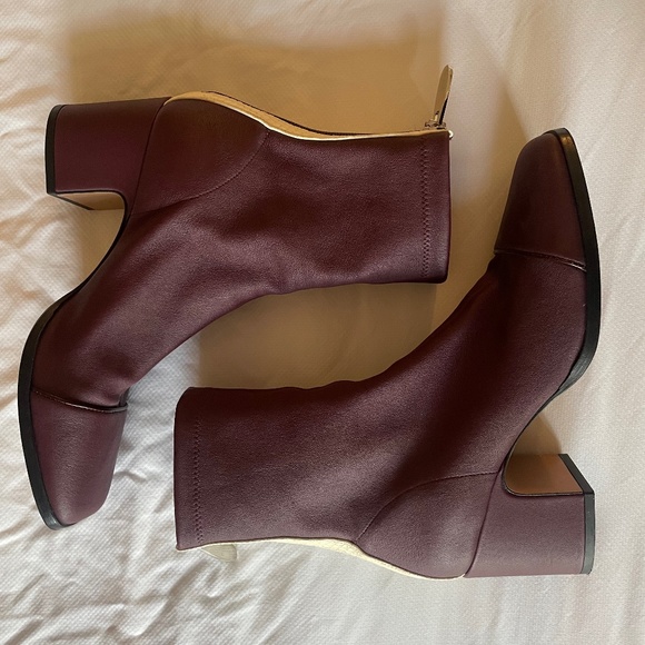 Nomasei Aria boot, plum